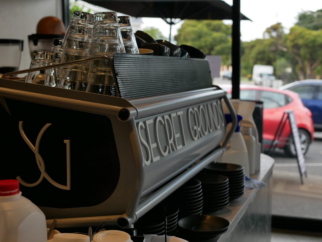 Cafe espresso counter